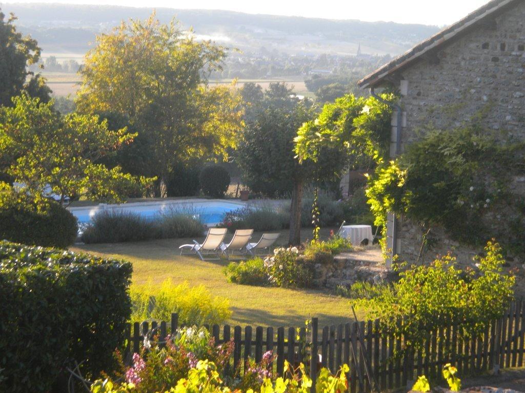 Chambres d'Hôtes La Pocterie Vouneuil-sur-Vienne Extérieur photo
