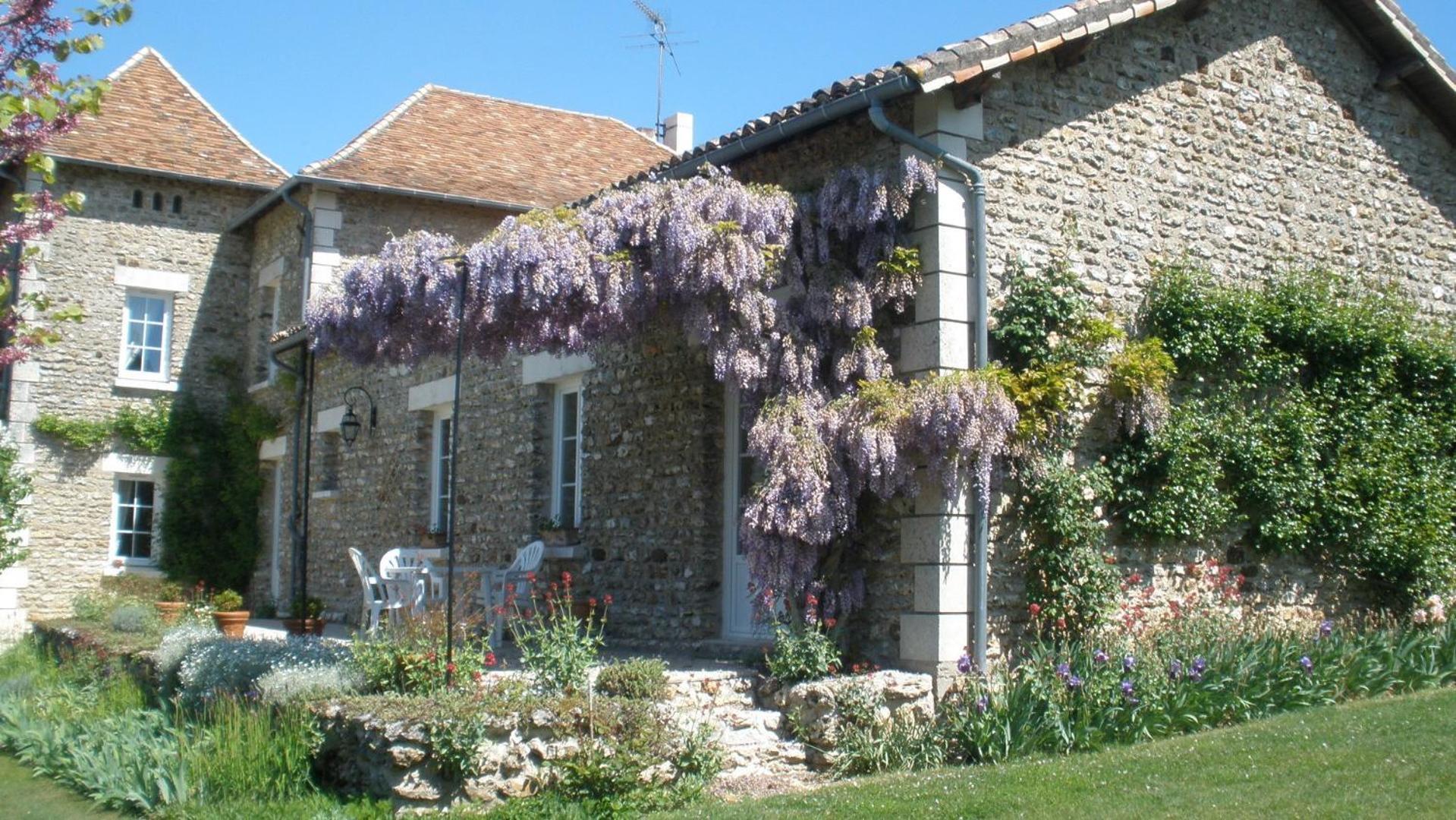 Chambres d'Hôtes La Pocterie Vouneuil-sur-Vienne Extérieur photo