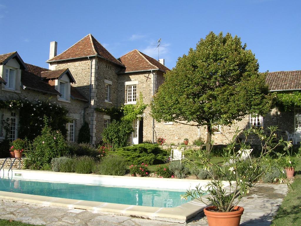 Chambres d'Hôtes La Pocterie Vouneuil-sur-Vienne Extérieur photo